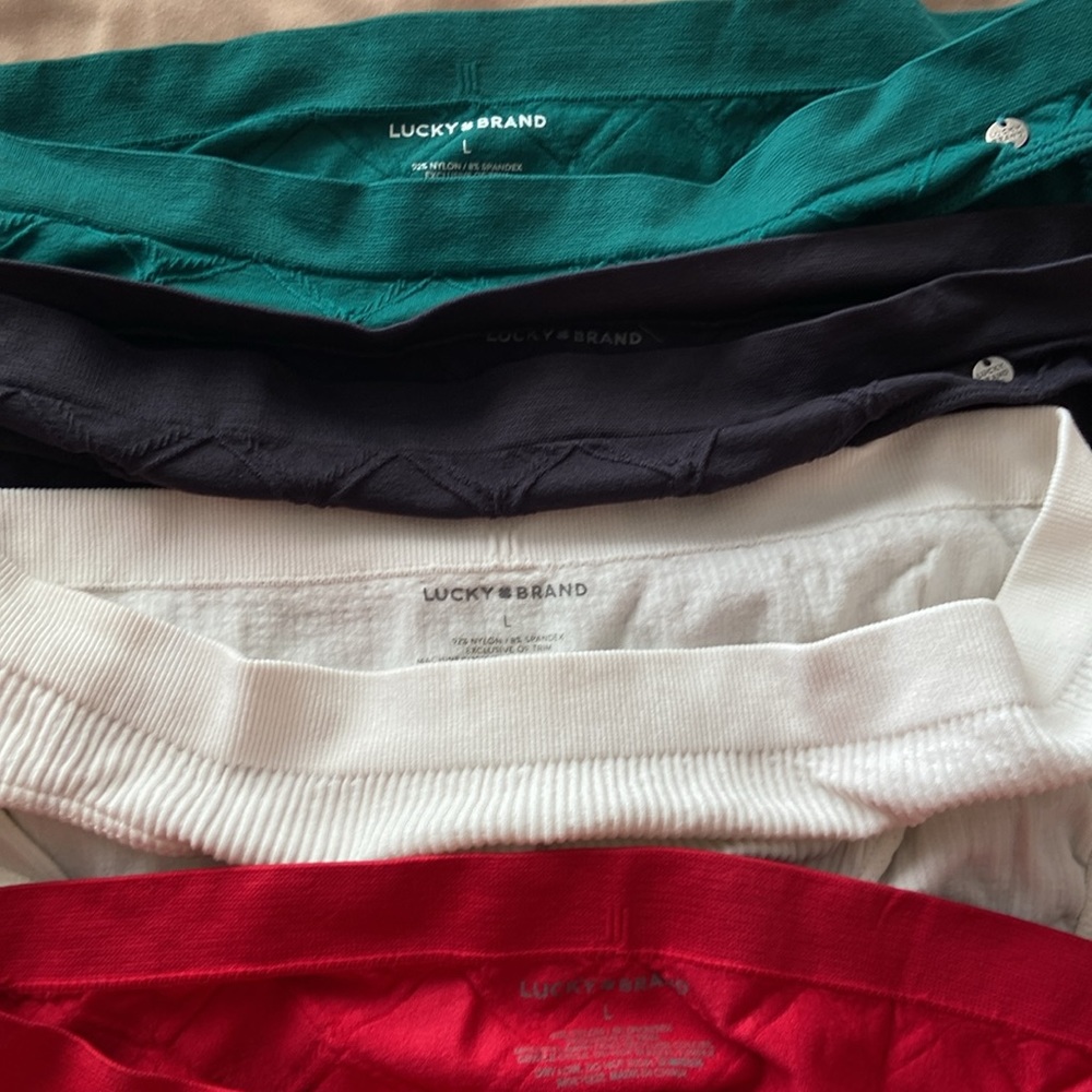 NWOT 4 pack panties - Picture 2 of 3